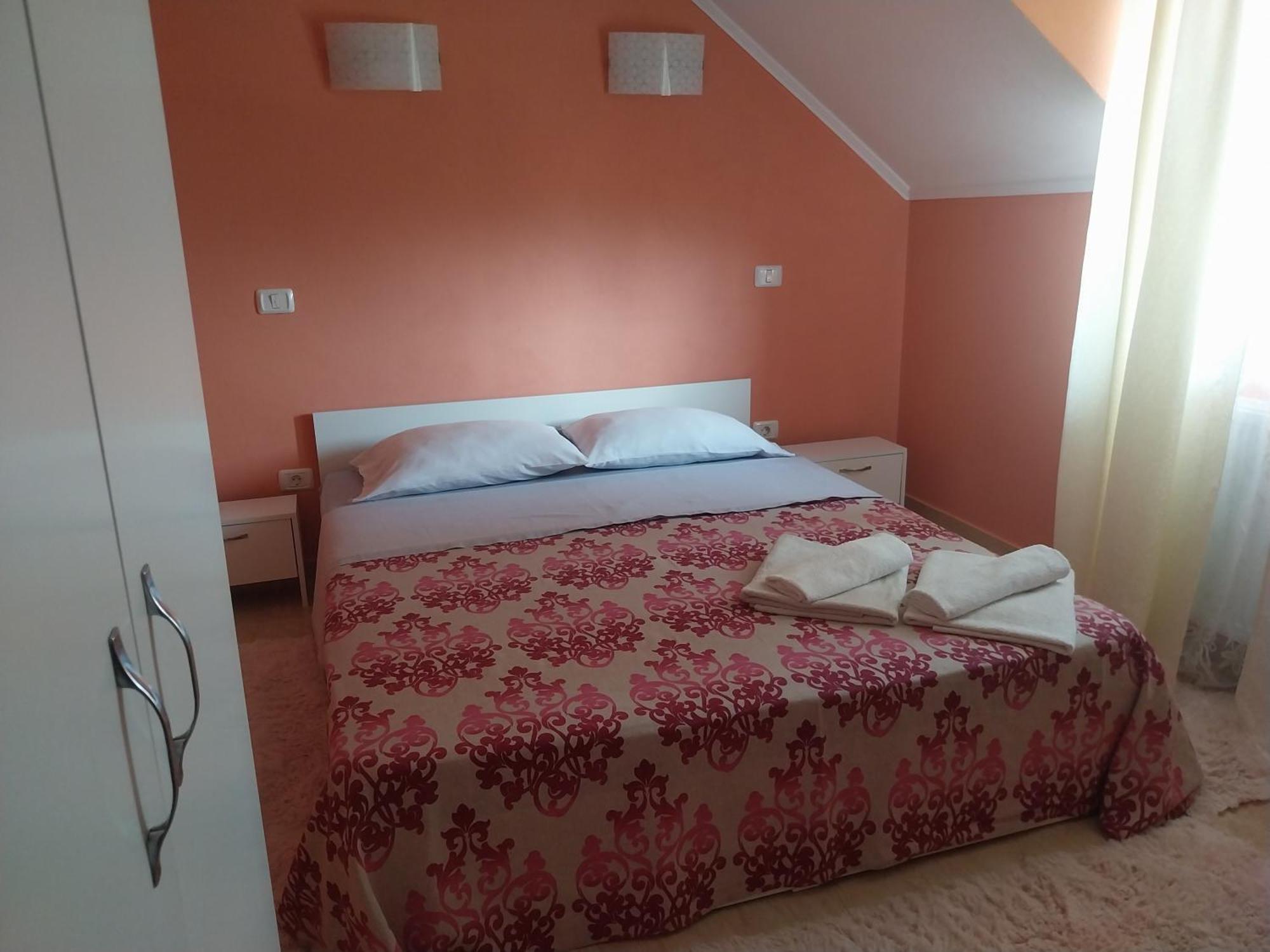 Serena House Кырцишоара Экстерьер фото